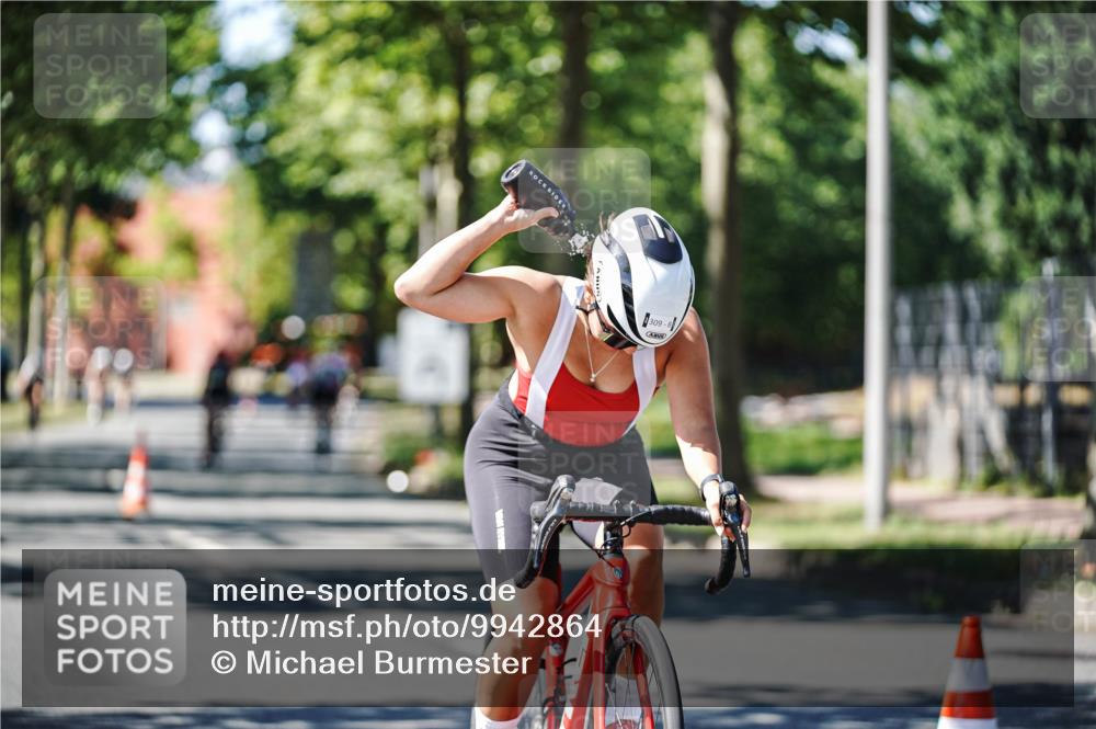 09.08.2026 - GEWOBA Citytriathlon Bremen Michael Burmester http://msf.ph/oto/9942864 09.08.2026 14:36:16 Radfahren 53, 163, 207, 235, 240, 269, 274, 309, 321, 329, 356 meine-sportfotos.de