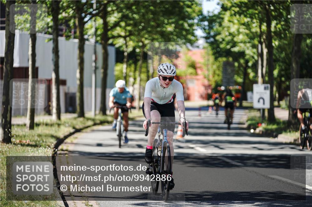 09.08.2026 - GEWOBA Citytriathlon Bremen Michael Burmester http://msf.ph/oto/9942886 09.08.2026 14:36:31 Radfahren 133, 207, 256, 291, 307, 321, 336, 356 meine-sportfotos.de