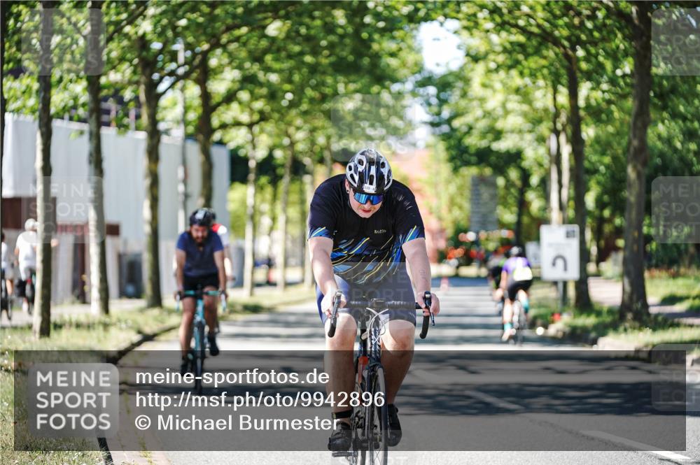 09.08.2026 - GEWOBA Citytriathlon Bremen Michael Burmester http://msf.ph/oto/9942896 09.08.2026 14:36:43 Radfahren 89, 110, 122, 256, 336, 337 meine-sportfotos.de