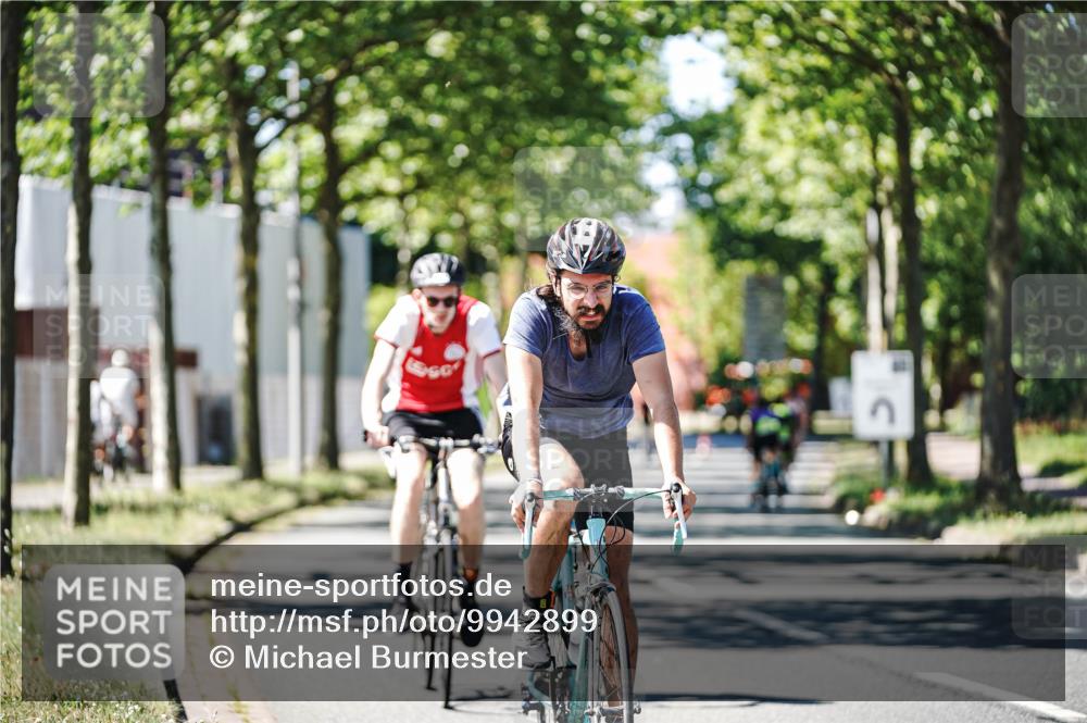 09.08.2026 - GEWOBA Citytriathlon Bremen Michael Burmester http://msf.ph/oto/9942899 09.08.2026 14:36:45 Radfahren 65, 89, 110, 122, 256, 336, 337 meine-sportfotos.de
