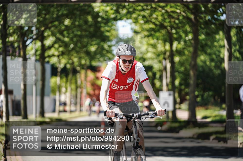 09.08.2026 - GEWOBA Citytriathlon Bremen Michael Burmester http://msf.ph/oto/9942901 09.08.2026 14:36:46 Radfahren 65, 89, 110, 122, 256, 337, 523 meine-sportfotos.de