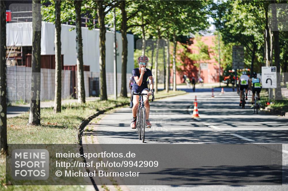 09.08.2026 - GEWOBA Citytriathlon Bremen Michael Burmester http://msf.ph/oto/9942909 09.08.2026 14:37:00 Radfahren 65, 229, 312, 377, 523 meine-sportfotos.de