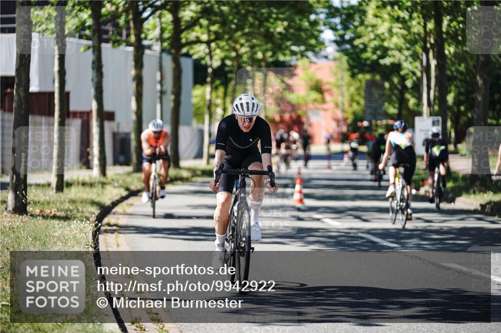 09.08.2026 - GEWOBA Citytriathlon Bremen Michael Burmester http://msf.ph/oto/9942922 09.08.2026 14:37:15 Radfahren 10, 58, 87, 172, 300, 316, 369, 385, 448 meine-sportfotos.de