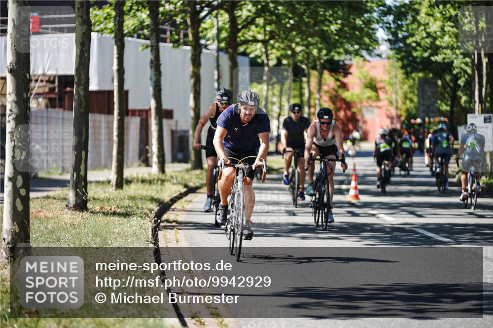 09.08.2026 - GEWOBA Citytriathlon Bremen Michael Burmester http://msf.ph/oto/9942929 09.08.2026 14:37:21 Radfahren 10, 58, 87, 172, 300, 316, 369, 385, 448 meine-sportfotos.de