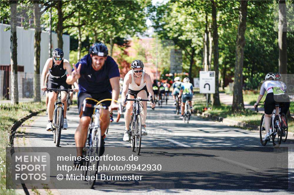09.08.2026 - GEWOBA Citytriathlon Bremen Michael Burmester http://msf.ph/oto/9942930 09.08.2026 14:37:21 Radfahren 10, 58, 87, 172, 300, 316, 369, 385, 448 meine-sportfotos.de