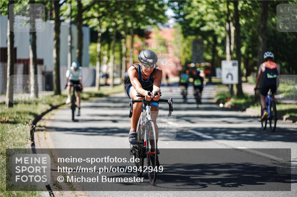 09.08.2026 - GEWOBA Citytriathlon Bremen Michael Burmester http://msf.ph/oto/9942949 09.08.2026 14:37:38 Radfahren 42, 203, 242, 288, 290, 305, 390, 458, 487 meine-sportfotos.de