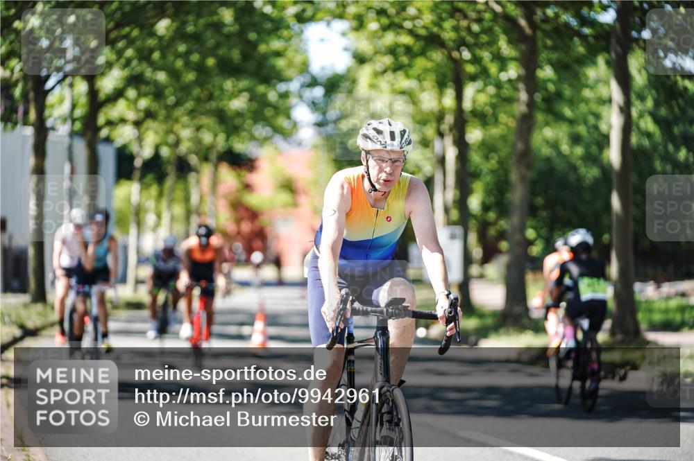 09.08.2026 - GEWOBA Citytriathlon Bremen Michael Burmester http://msf.ph/oto/9942961 09.08.2026 14:37:47 Radfahren 42, 242, 288, 290, 292, 341, 390, 400, 450, 458, 487 meine-sportfotos.de
