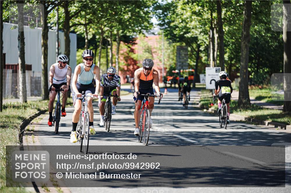 09.08.2026 - GEWOBA Citytriathlon Bremen Michael Burmester http://msf.ph/oto/9942962 09.08.2026 14:37:48 Radfahren 42, 242, 288, 290, 292, 341, 390, 400, 450, 458, 487 meine-sportfotos.de