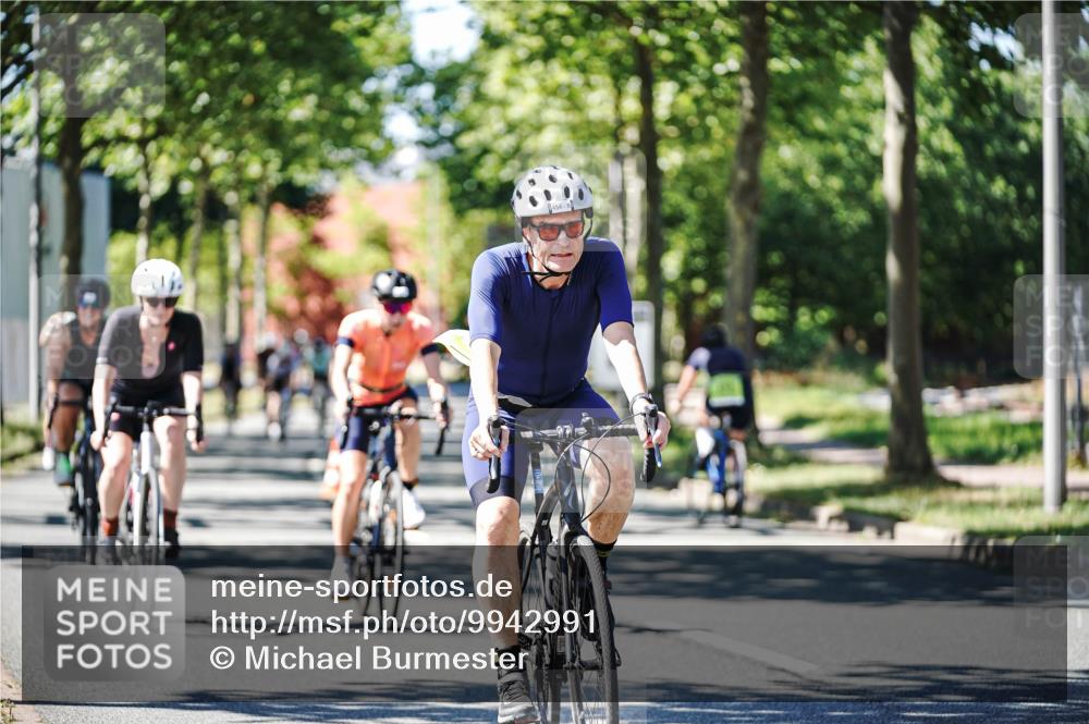 09.08.2026 - GEWOBA Citytriathlon Bremen Michael Burmester http://msf.ph/oto/9942991 09.08.2026 14:38:04 Radfahren 193, 202, 221, 266, 280, 292, 293, 297, 306, 314, 319, 330, 335, 341, 344, 398, 410, 434, 454, 485, 521, 522 meine-sportfotos.de
