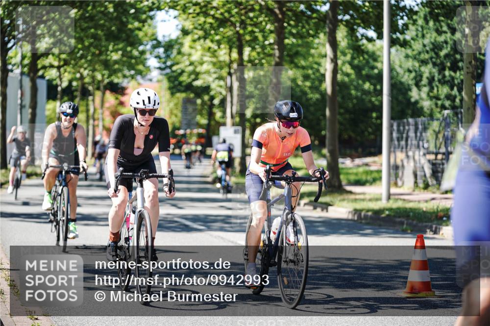 09.08.2026 - GEWOBA Citytriathlon Bremen Michael Burmester http://msf.ph/oto/9942993 09.08.2026 14:38:05 Radfahren 193, 202, 221, 266, 280, 292, 293, 297, 306, 314, 319, 330, 335, 341, 344, 398, 410, 434, 454, 485, 521, 522 meine-sportfotos.de