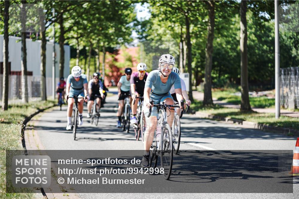 09.08.2026 - GEWOBA Citytriathlon Bremen Michael Burmester http://msf.ph/oto/9942998 09.08.2026 14:38:09 Radfahren 193, 202, 221, 266, 277, 280, 293, 297, 306, 314, 319, 324, 330, 335, 344, 398, 410, 434, 454, 485, 521, 522 meine-sportfotos.de