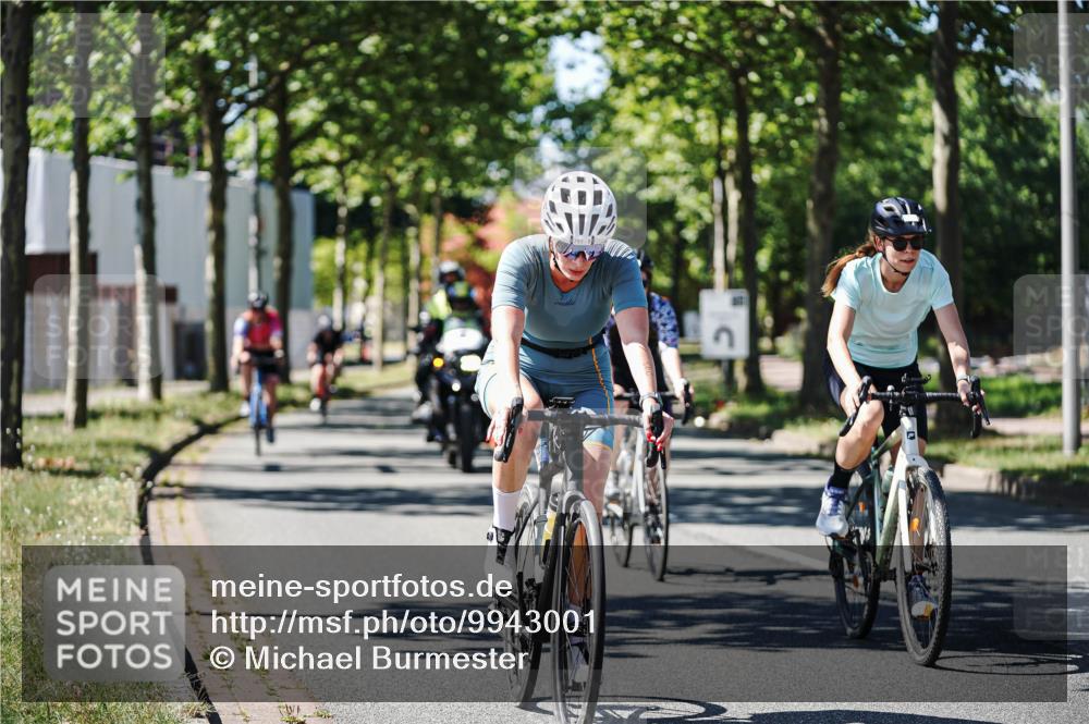 09.08.2026 - GEWOBA Citytriathlon Bremen Michael Burmester http://msf.ph/oto/9943001 09.08.2026 14:38:10 Radfahren 193, 202, 221, 266, 277, 280, 293, 297, 306, 314, 319, 324, 330, 335, 344, 434, 454, 485, 521, 522 meine-sportfotos.de