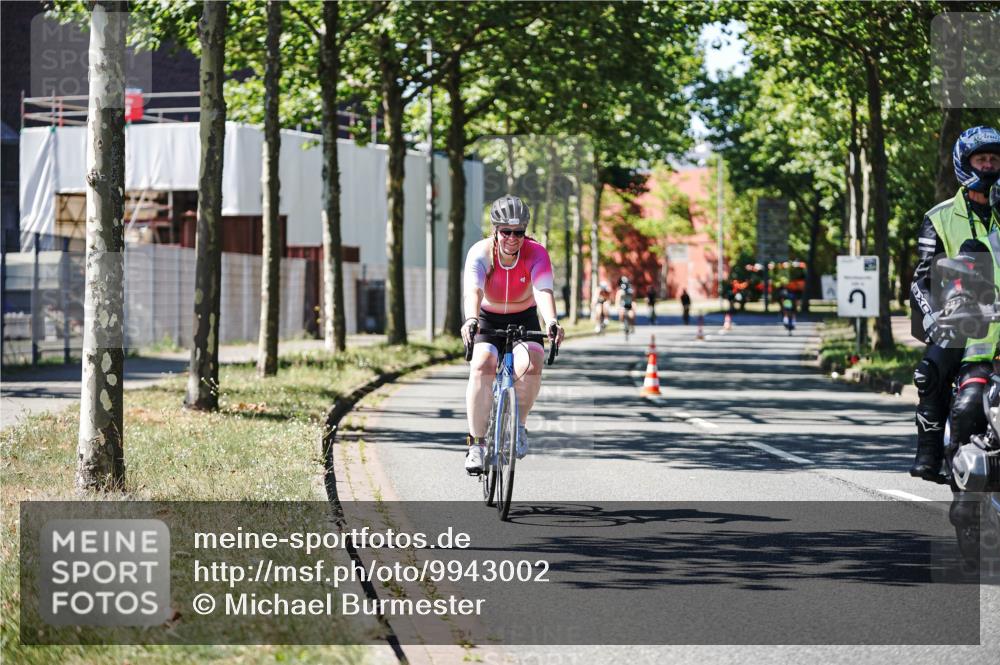 09.08.2026 - GEWOBA Citytriathlon Bremen Michael Burmester http://msf.ph/oto/9943002 09.08.2026 14:38:12 Radfahren 190, 193, 221, 266, 277, 280, 293, 297, 306, 314, 319, 324, 330, 335, 344, 402, 434, 454, 485, 521, 522 meine-sportfotos.de