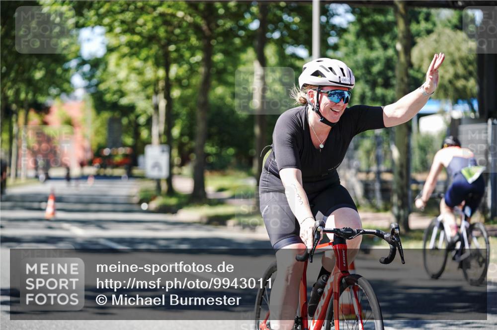 09.08.2026 - GEWOBA Citytriathlon Bremen Michael Burmester http://msf.ph/oto/9943011 09.08.2026 14:38:14 Radfahren 190, 221, 266, 277, 280, 289, 293, 297, 306, 314, 319, 324, 330, 335, 344, 402, 454, 521, 522 meine-sportfotos.de