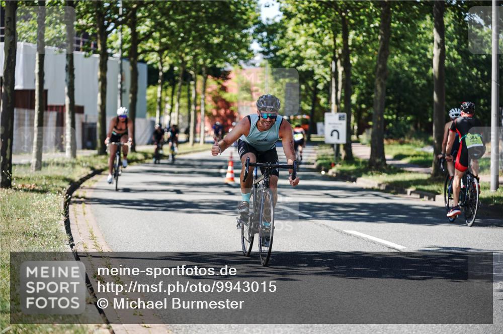 09.08.2026 - GEWOBA Citytriathlon Bremen Michael Burmester http://msf.ph/oto/9943015 09.08.2026 14:38:18 Radfahren 173, 190, 221, 266, 277, 289, 293, 297, 314, 319, 324, 330, 402, 431 meine-sportfotos.de