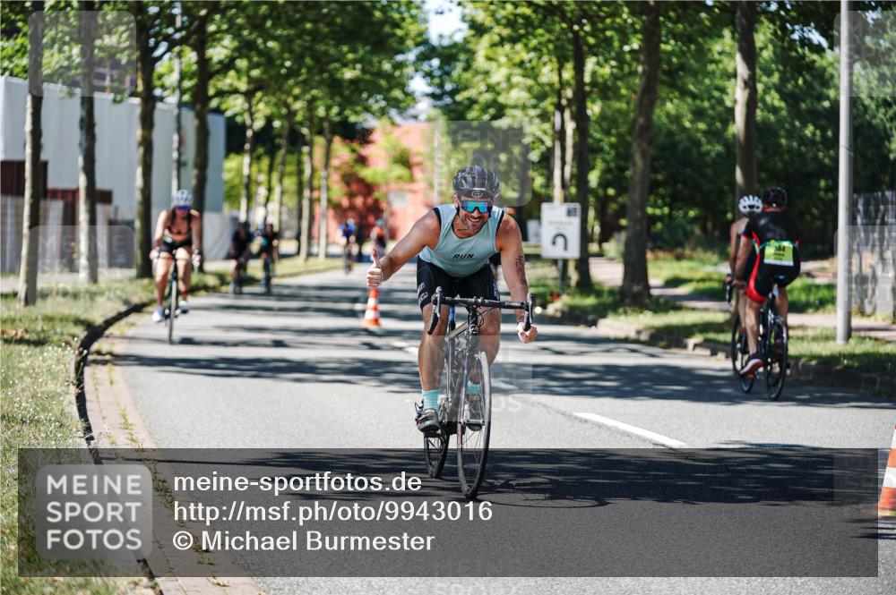 09.08.2026 - GEWOBA Citytriathlon Bremen Michael Burmester http://msf.ph/oto/9943016 09.08.2026 14:38:18 Radfahren 173, 190, 221, 266, 277, 289, 293, 297, 314, 319, 324, 330, 402, 431 meine-sportfotos.de