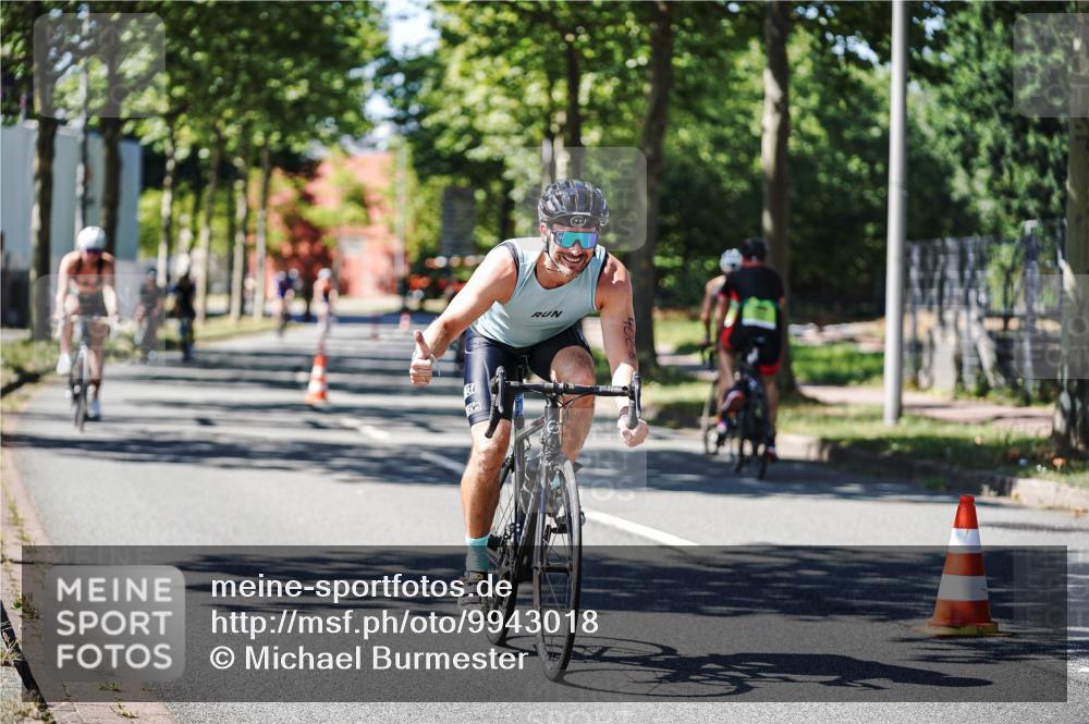 09.08.2026 - GEWOBA Citytriathlon Bremen Michael Burmester http://msf.ph/oto/9943018 09.08.2026 14:38:18 Radfahren 173, 190, 221, 266, 277, 289, 293, 297, 314, 319, 324, 330, 402, 431 meine-sportfotos.de