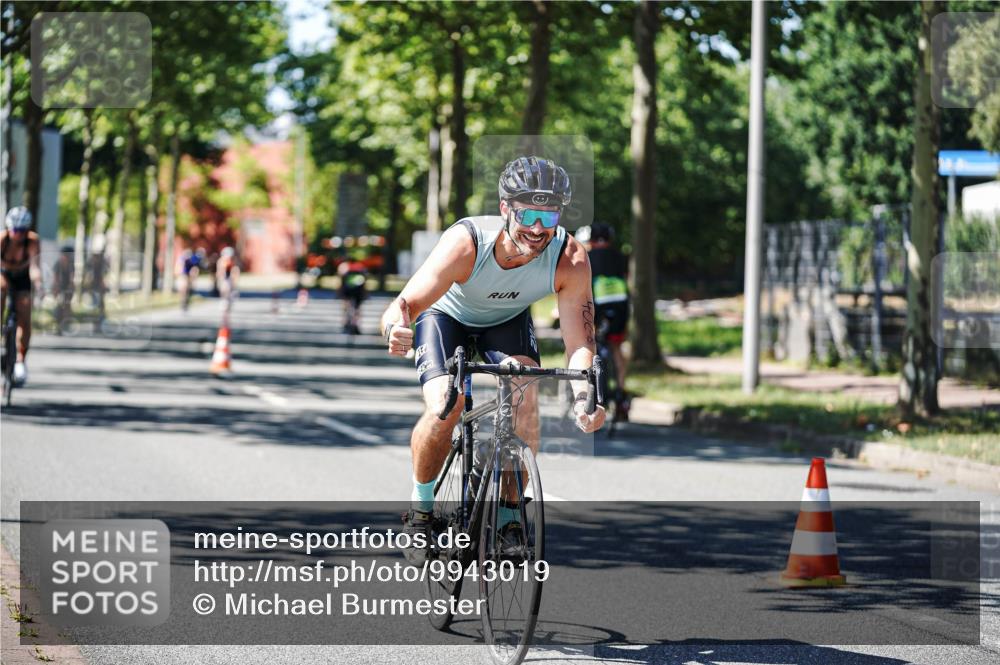 09.08.2026 - GEWOBA Citytriathlon Bremen Michael Burmester http://msf.ph/oto/9943019 09.08.2026 14:38:18 Radfahren 173, 190, 221, 266, 277, 289, 293, 297, 314, 319, 324, 330, 402, 431 meine-sportfotos.de