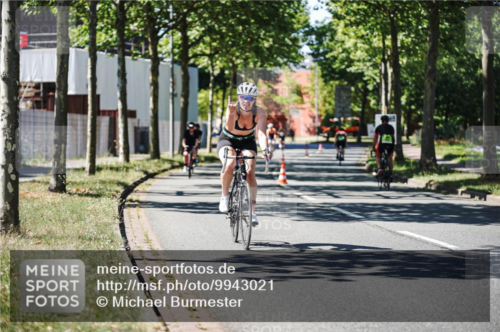 09.08.2026 - GEWOBA Citytriathlon Bremen Michael Burmester http://msf.ph/oto/9943021 09.08.2026 14:38:20 Radfahren 173, 190, 266, 277, 289, 297, 314, 319, 324, 330, 352, 402, 431 meine-sportfotos.de