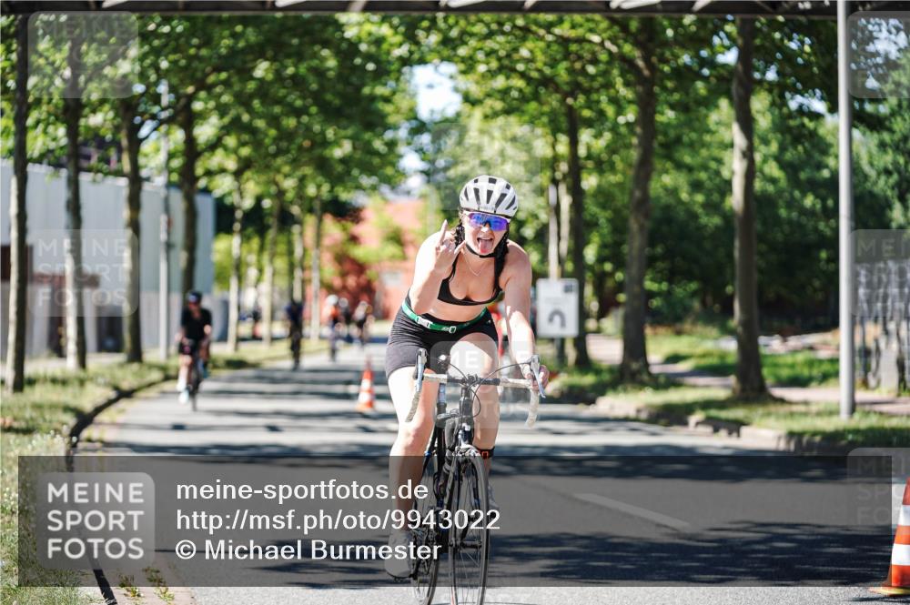 09.08.2026 - GEWOBA Citytriathlon Bremen Michael Burmester http://msf.ph/oto/9943022 09.08.2026 14:38:20 Radfahren 173, 190, 266, 277, 289, 297, 314, 319, 324, 330, 352, 402, 431 meine-sportfotos.de