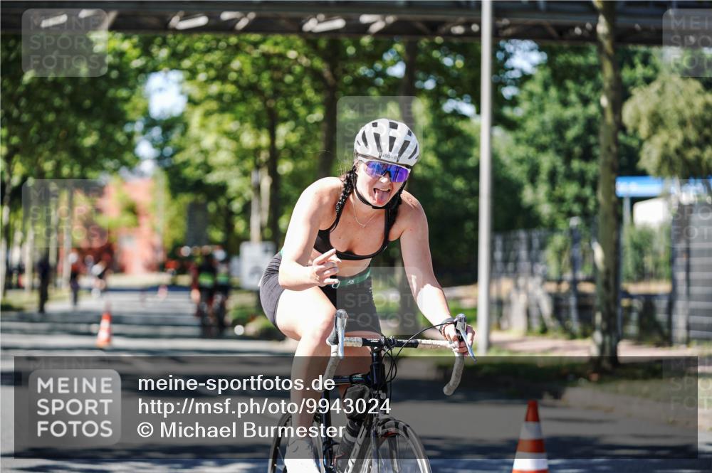 09.08.2026 - GEWOBA Citytriathlon Bremen Michael Burmester http://msf.ph/oto/9943024 09.08.2026 14:38:20 Radfahren 173, 190, 266, 277, 289, 297, 314, 319, 324, 330, 352, 402, 431 meine-sportfotos.de