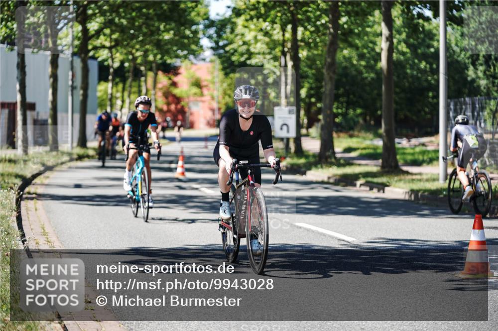 09.08.2026 - GEWOBA Citytriathlon Bremen Michael Burmester http://msf.ph/oto/9943028 09.08.2026 14:38:23 Radfahren 173, 190, 249, 277, 289, 297, 314, 324, 330, 352, 402, 417, 431 meine-sportfotos.de