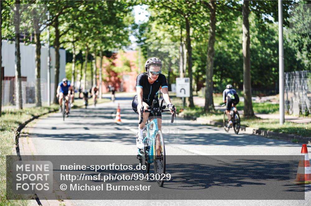 09.08.2026 - GEWOBA Citytriathlon Bremen Michael Burmester http://msf.ph/oto/9943029 09.08.2026 14:38:23 Radfahren 173, 190, 249, 277, 289, 297, 314, 324, 330, 352, 402, 417, 431 meine-sportfotos.de