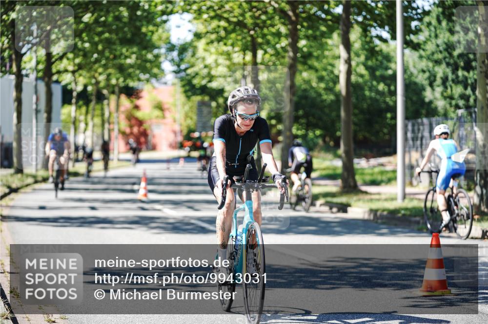 09.08.2026 - GEWOBA Citytriathlon Bremen Michael Burmester http://msf.ph/oto/9943031 09.08.2026 14:38:23 Radfahren 173, 190, 249, 277, 289, 297, 314, 324, 330, 352, 402, 417, 431 meine-sportfotos.de