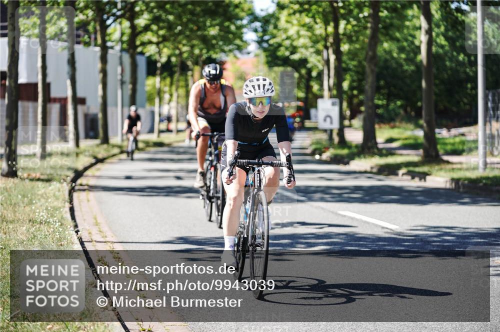 09.08.2026 - GEWOBA Citytriathlon Bremen Michael Burmester http://msf.ph/oto/9943039 09.08.2026 14:38:29 Radfahren 173, 190, 216, 222, 227, 249, 276, 277, 289, 320, 352, 402, 417, 431 meine-sportfotos.de