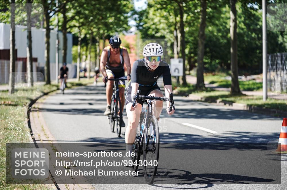 09.08.2026 - GEWOBA Citytriathlon Bremen Michael Burmester http://msf.ph/oto/9943040 09.08.2026 14:38:29 Radfahren 173, 190, 216, 222, 227, 249, 276, 277, 289, 320, 352, 402, 417, 431 meine-sportfotos.de