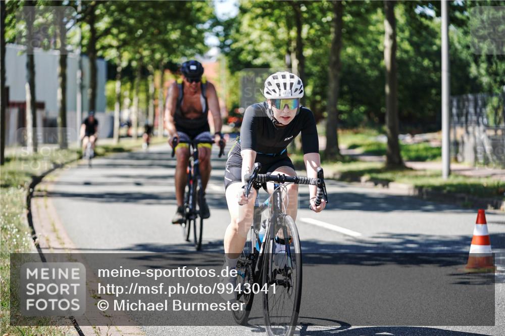 09.08.2026 - GEWOBA Citytriathlon Bremen Michael Burmester http://msf.ph/oto/9943041 09.08.2026 14:38:29 Radfahren 173, 190, 216, 222, 227, 249, 276, 277, 289, 320, 352, 402, 417, 431 meine-sportfotos.de