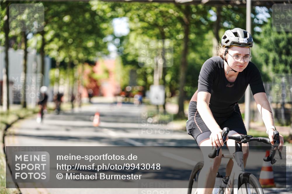 09.08.2026 - GEWOBA Citytriathlon Bremen Michael Burmester http://msf.ph/oto/9943048 09.08.2026 14:38:33 Radfahren 173, 216, 222, 227, 249, 276, 289, 320, 352, 417, 431 meine-sportfotos.de