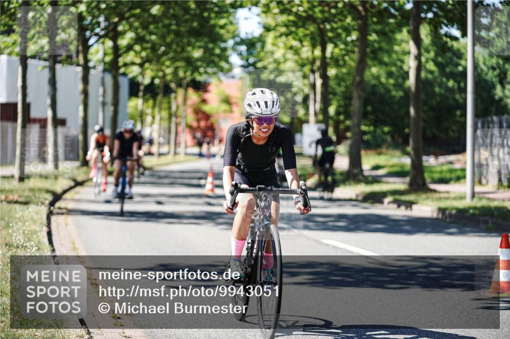 09.08.2026 - GEWOBA Citytriathlon Bremen Michael Burmester http://msf.ph/oto/9943051 09.08.2026 14:38:36 Radfahren 216, 222, 227, 249, 253, 273, 276, 320, 352, 417, 431 meine-sportfotos.de
