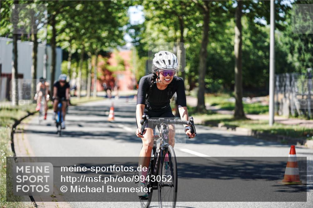 09.08.2026 - GEWOBA Citytriathlon Bremen Michael Burmester http://msf.ph/oto/9943052 09.08.2026 14:38:36 Radfahren 216, 222, 227, 249, 253, 273, 276, 320, 352, 417, 431 meine-sportfotos.de