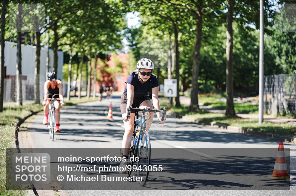 09.08.2026 - GEWOBA Citytriathlon Bremen Michael Burmester http://msf.ph/oto/9943055 09.08.2026 14:38:38 Radfahren 216, 222, 227, 249, 253, 273, 276, 320, 352, 417 meine-sportfotos.de