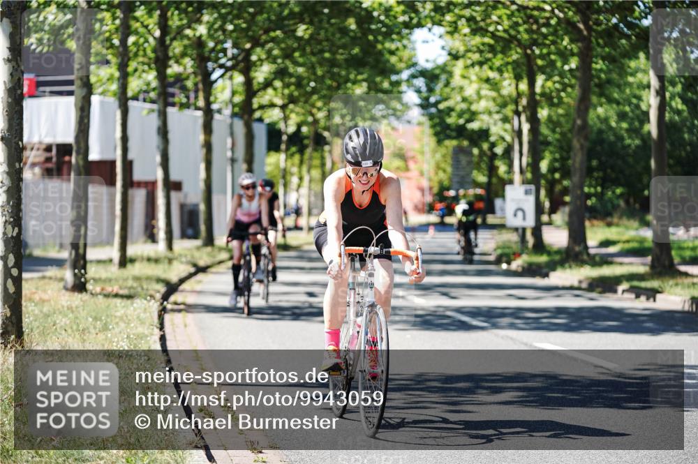 09.08.2026 - GEWOBA Citytriathlon Bremen Michael Burmester http://msf.ph/oto/9943059 09.08.2026 14:38:39 Radfahren 216, 222, 227, 249, 253, 273, 276, 320, 352, 417 meine-sportfotos.de