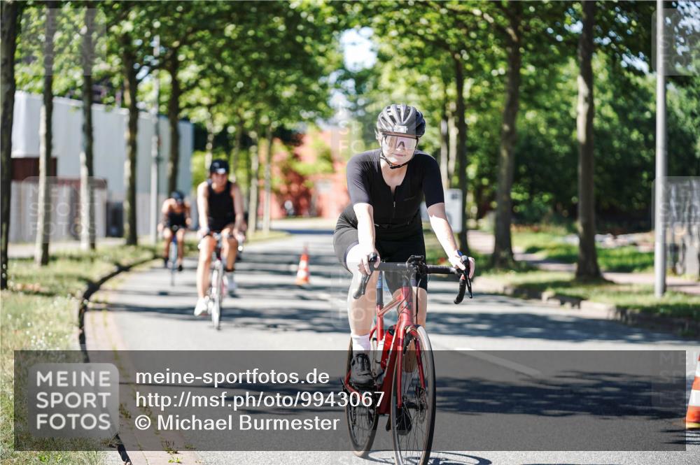 09.08.2026 - GEWOBA Citytriathlon Bremen Michael Burmester http://msf.ph/oto/9943067 09.08.2026 14:38:47 Radfahren 210, 216, 222, 227, 253, 273, 276, 310, 320, 347 meine-sportfotos.de