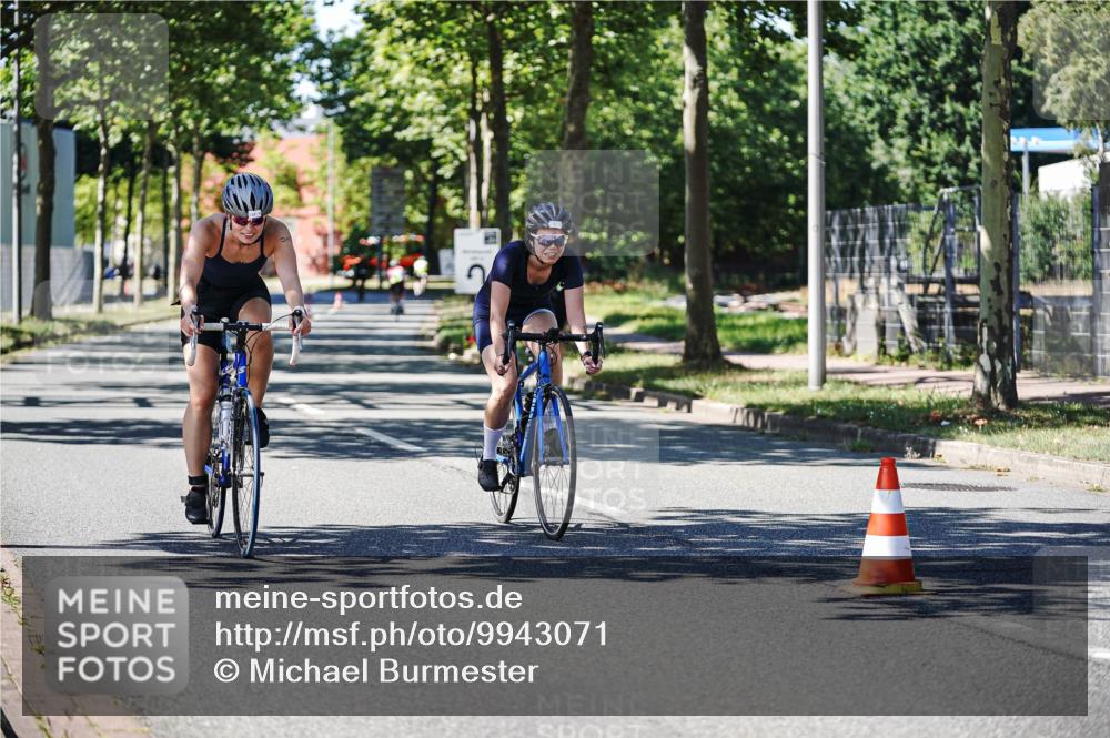 09.08.2026 - GEWOBA Citytriathlon Bremen Michael Burmester http://msf.ph/oto/9943071 09.08.2026 14:38:49 Radfahren 210, 216, 227, 253, 273, 276, 310, 347 meine-sportfotos.de