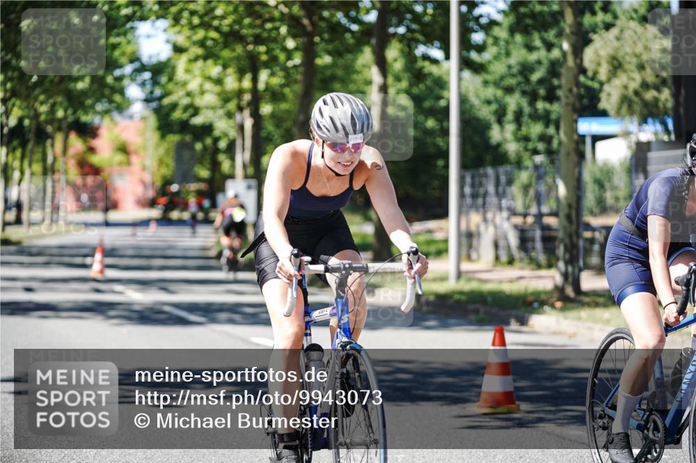 09.08.2026 - GEWOBA Citytriathlon Bremen Michael Burmester http://msf.ph/oto/9943073 09.08.2026 14:38:50 Radfahren 210, 253, 273, 310, 347 meine-sportfotos.de