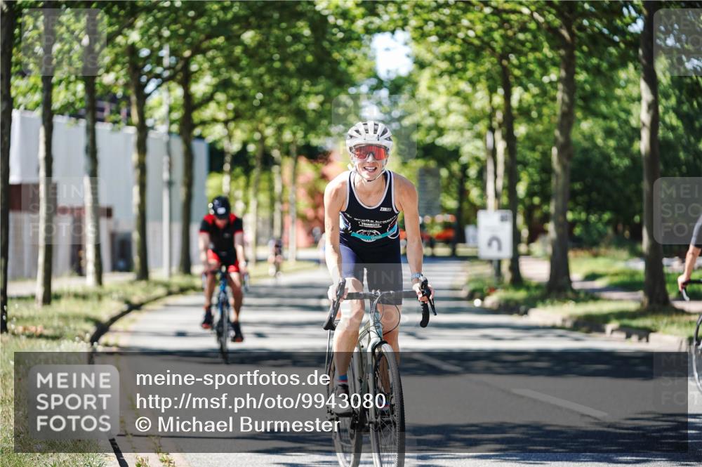 09.08.2026 - GEWOBA Citytriathlon Bremen Michael Burmester http://msf.ph/oto/9943080 09.08.2026 14:39:03 Radfahren 196, 326, 347, 438 meine-sportfotos.de
