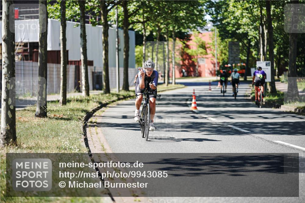09.08.2026 - GEWOBA Citytriathlon Bremen Michael Burmester http://msf.ph/oto/9943085 09.08.2026 14:39:08 Radfahren 196, 326, 384, 438 meine-sportfotos.de