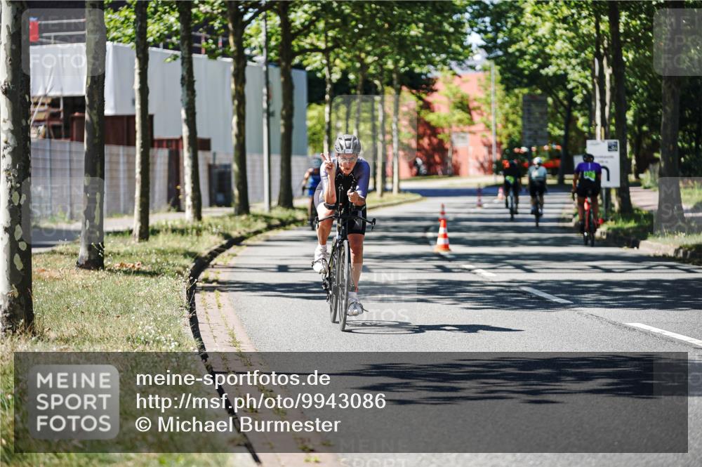 09.08.2026 - GEWOBA Citytriathlon Bremen Michael Burmester http://msf.ph/oto/9943086 09.08.2026 14:39:09 Radfahren 196, 326, 384, 438 meine-sportfotos.de