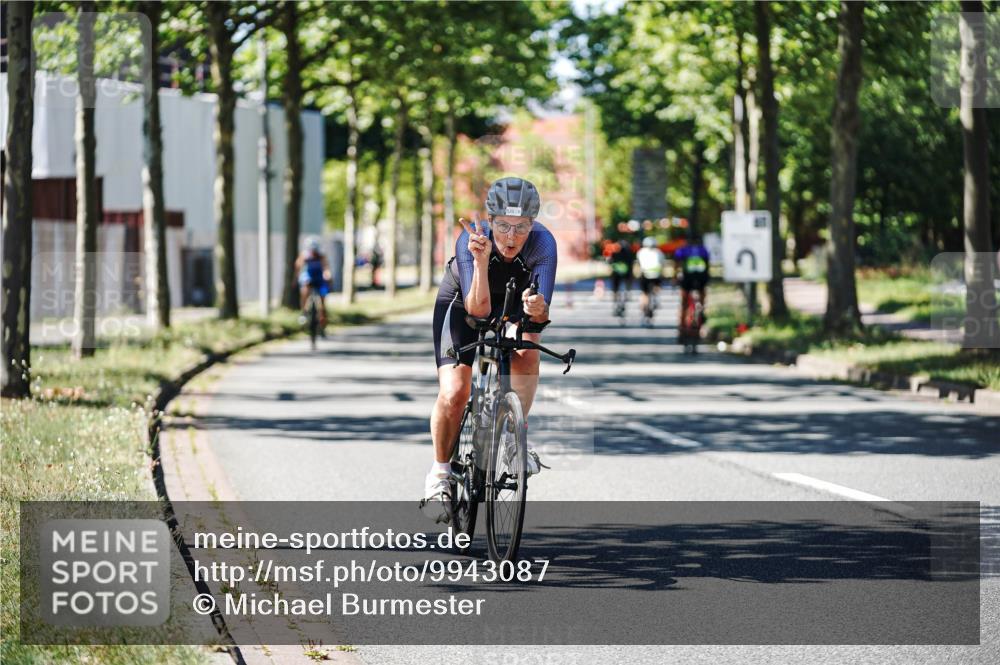 09.08.2026 - GEWOBA Citytriathlon Bremen Michael Burmester http://msf.ph/oto/9943087 09.08.2026 14:39:09 Radfahren 196, 326, 384, 438 meine-sportfotos.de