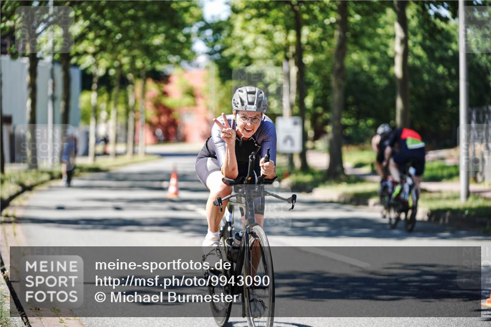 09.08.2026 - GEWOBA Citytriathlon Bremen Michael Burmester http://msf.ph/oto/9943090 09.08.2026 14:39:09 Radfahren 196, 326, 384, 438 meine-sportfotos.de