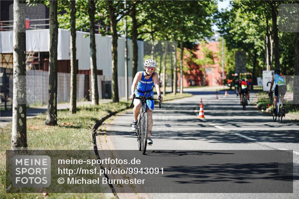 09.08.2026 - GEWOBA Citytriathlon Bremen Michael Burmester http://msf.ph/oto/9943091 09.08.2026 14:39:12 Radfahren 196, 326, 384, 438 meine-sportfotos.de