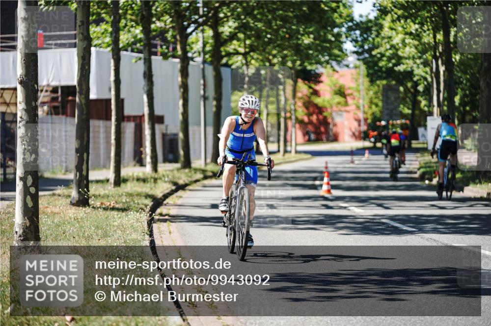 09.08.2026 - GEWOBA Citytriathlon Bremen Michael Burmester http://msf.ph/oto/9943092 09.08.2026 14:39:13 Radfahren 196, 326, 384, 438 meine-sportfotos.de