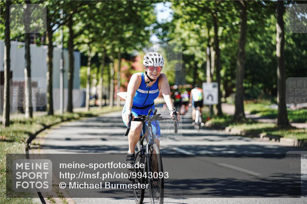 09.08.2026 - GEWOBA Citytriathlon Bremen Michael Burmester http://msf.ph/oto/9943093 09.08.2026 14:39:13 Radfahren 196, 326, 384, 438 meine-sportfotos.de