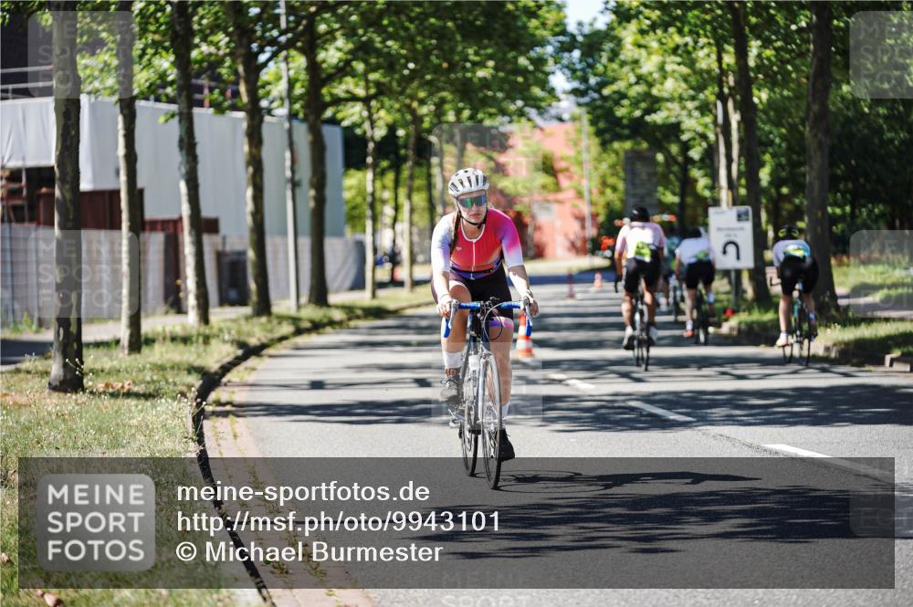 09.08.2026 - GEWOBA Citytriathlon Bremen Michael Burmester http://msf.ph/oto/9943101 09.08.2026 14:39:34 Radfahren 61, 106, 239, 340 meine-sportfotos.de