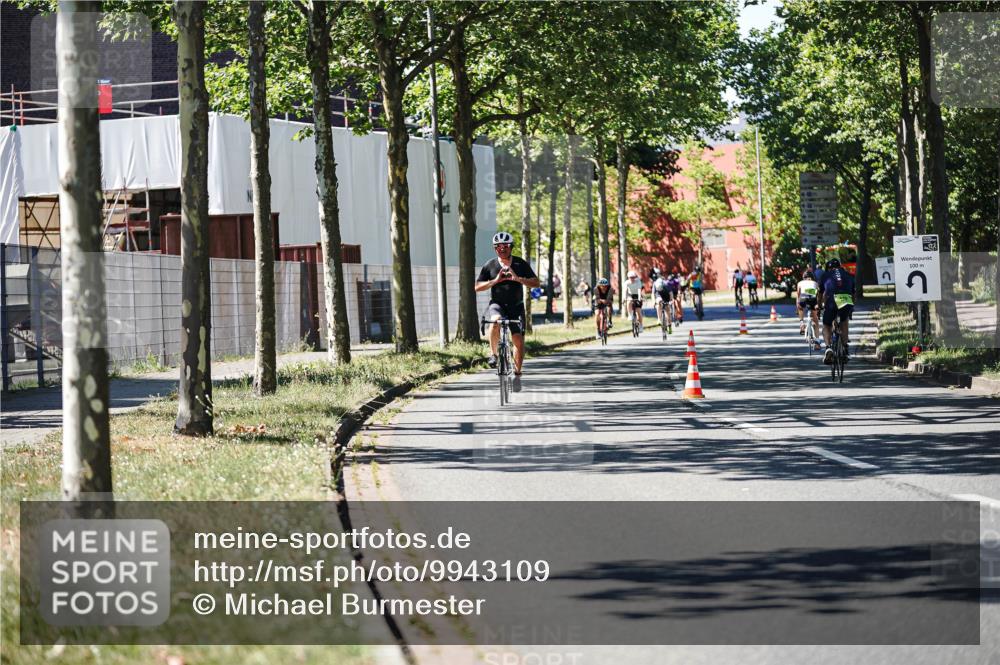 09.08.2026 - GEWOBA Citytriathlon Bremen Michael Burmester http://msf.ph/oto/9943109 09.08.2026 14:39:47 Radfahren 234, 258, 340, 391, 413, 423 meine-sportfotos.de