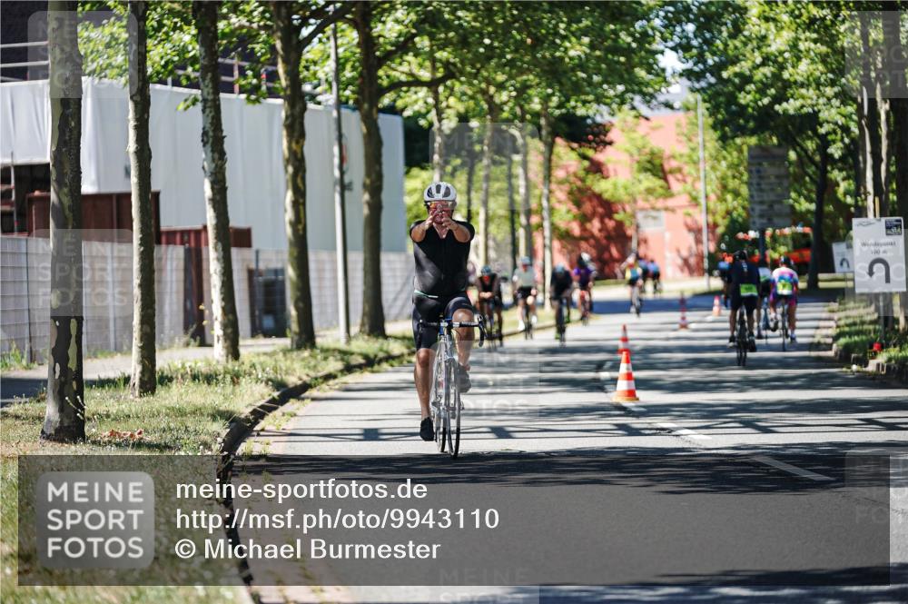 09.08.2026 - GEWOBA Citytriathlon Bremen Michael Burmester http://msf.ph/oto/9943110 09.08.2026 14:39:48 Radfahren 234, 258, 340, 391, 413, 423 meine-sportfotos.de